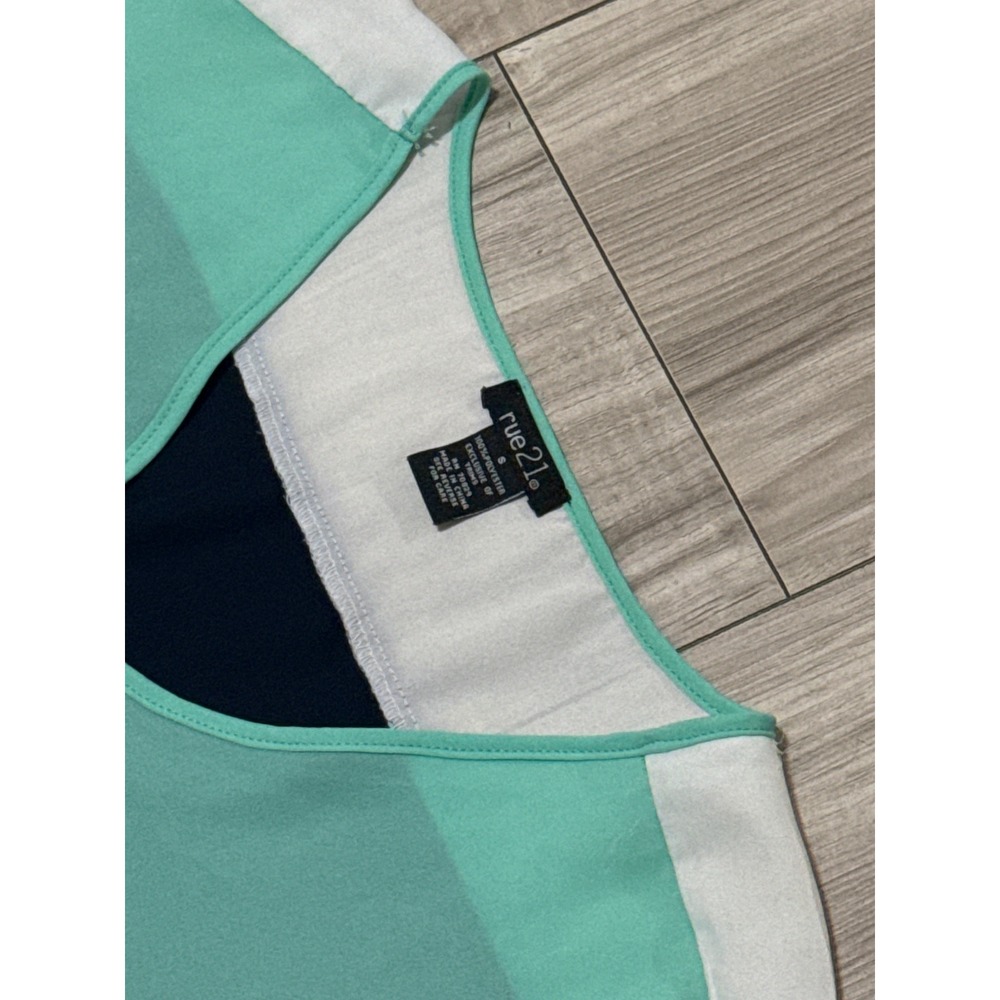 rue21 Womens Mint Green Navy Blue Colorblock V-Neck Chiffon Blouse Small - Picture 4 of 6